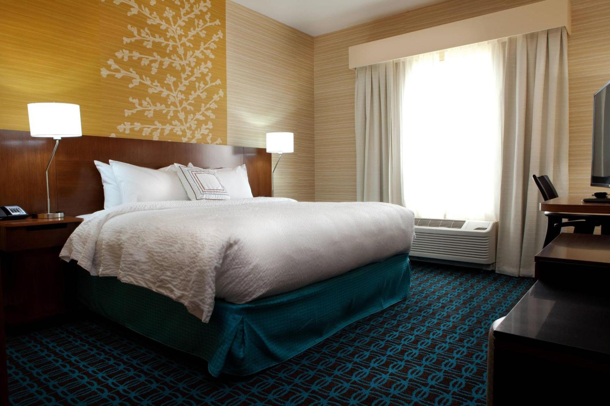 Fairfield Inn & Suites By Marriott Lethbridge Extérieur photo