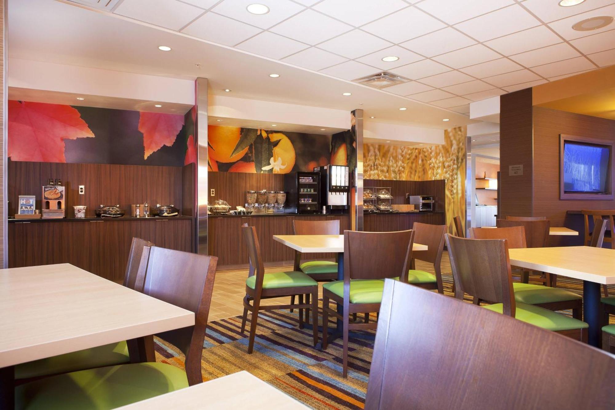 Fairfield Inn & Suites By Marriott Lethbridge Extérieur photo