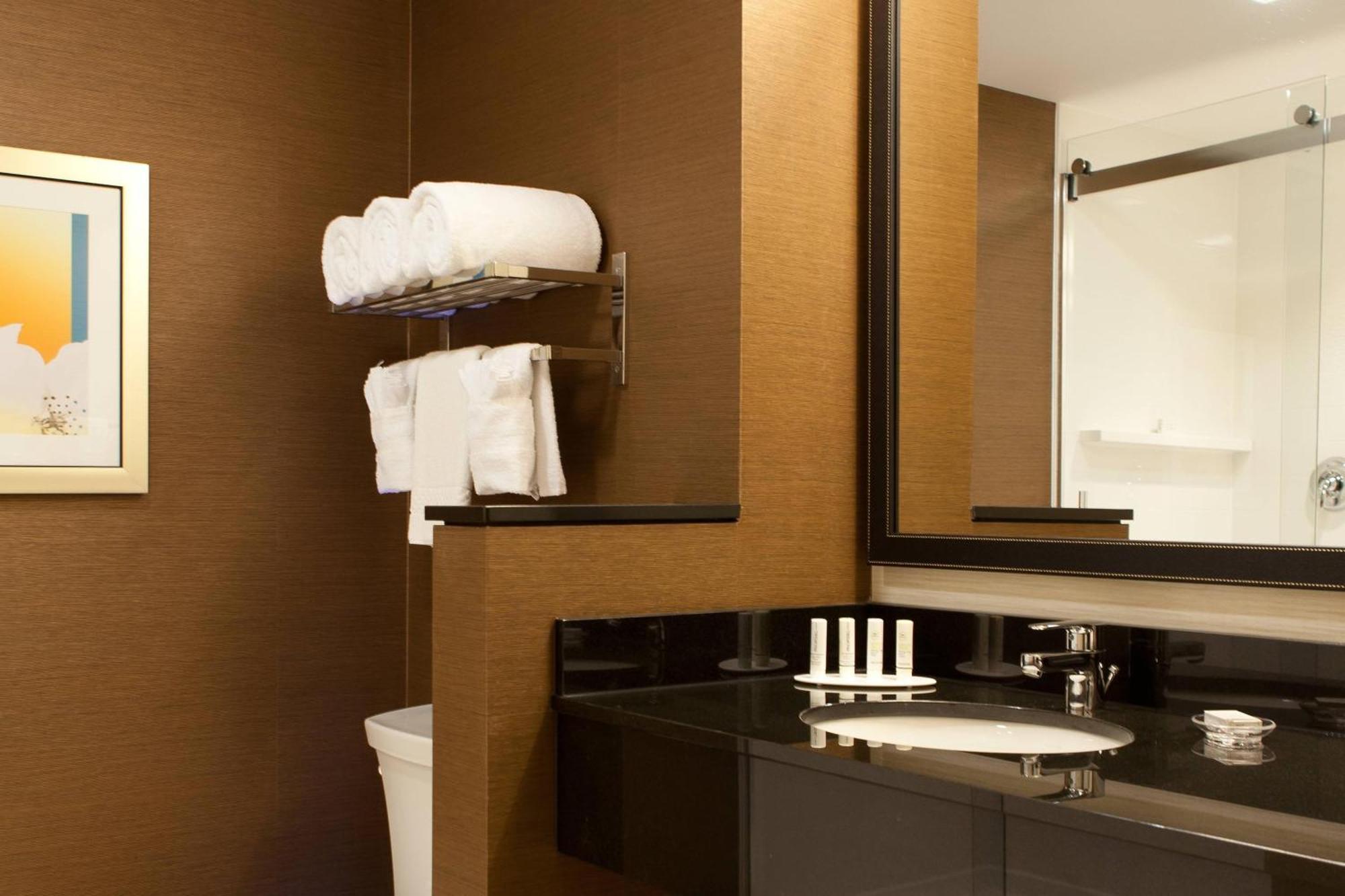 Fairfield Inn & Suites By Marriott Lethbridge Extérieur photo