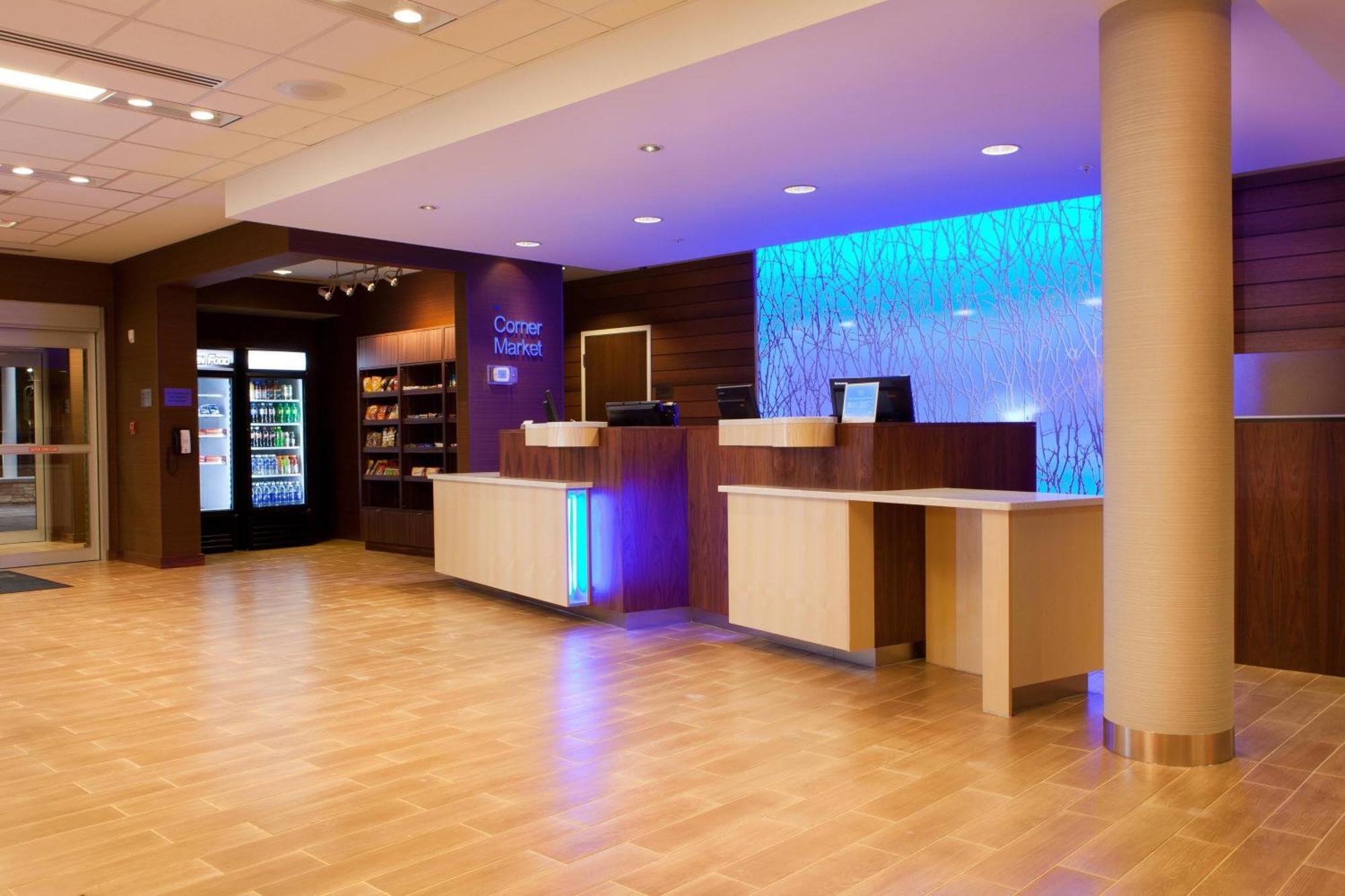 Fairfield Inn & Suites By Marriott Lethbridge Extérieur photo