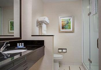Fairfield Inn & Suites By Marriott Lethbridge Extérieur photo
