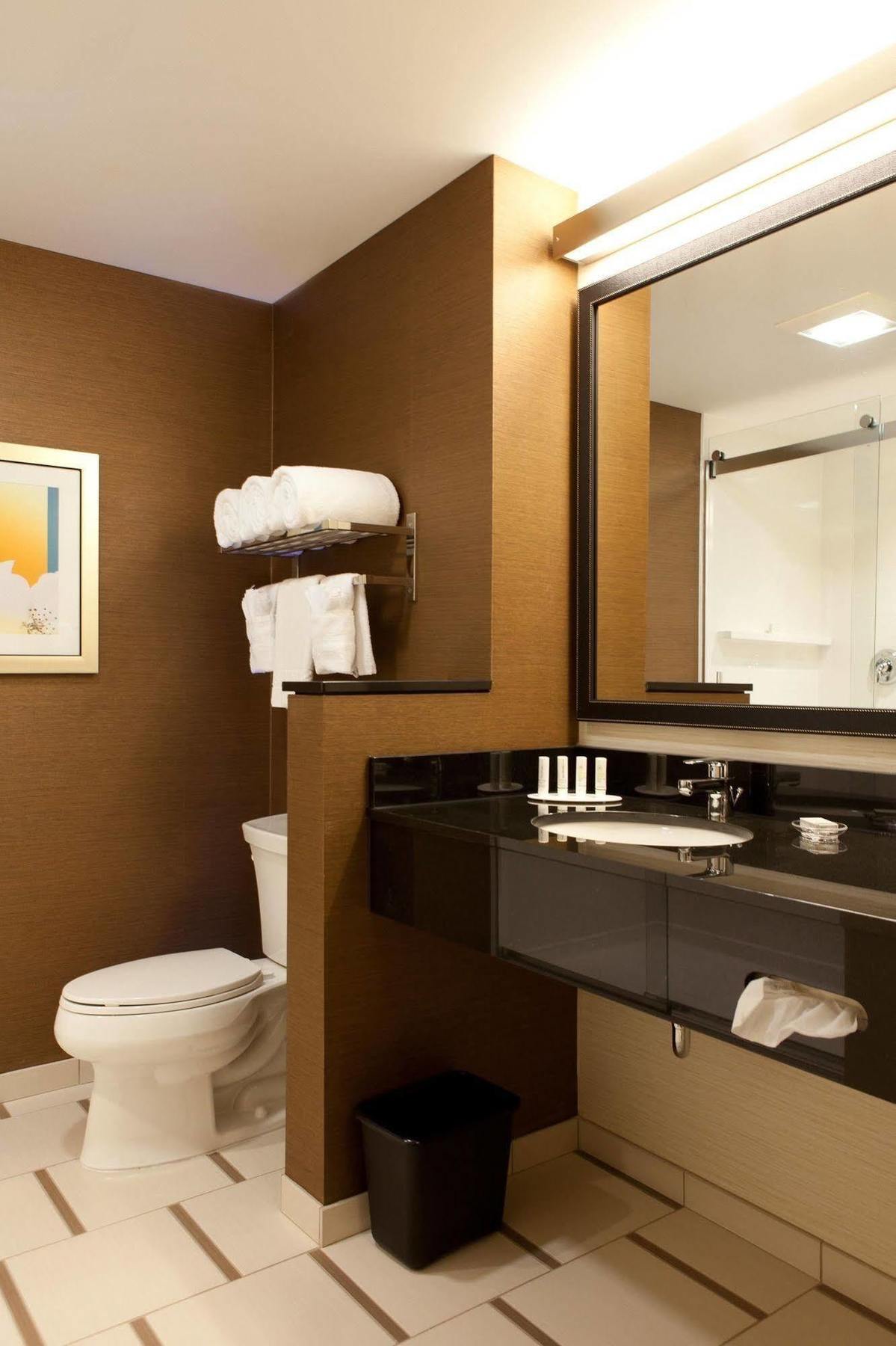 Fairfield Inn & Suites By Marriott Lethbridge Extérieur photo